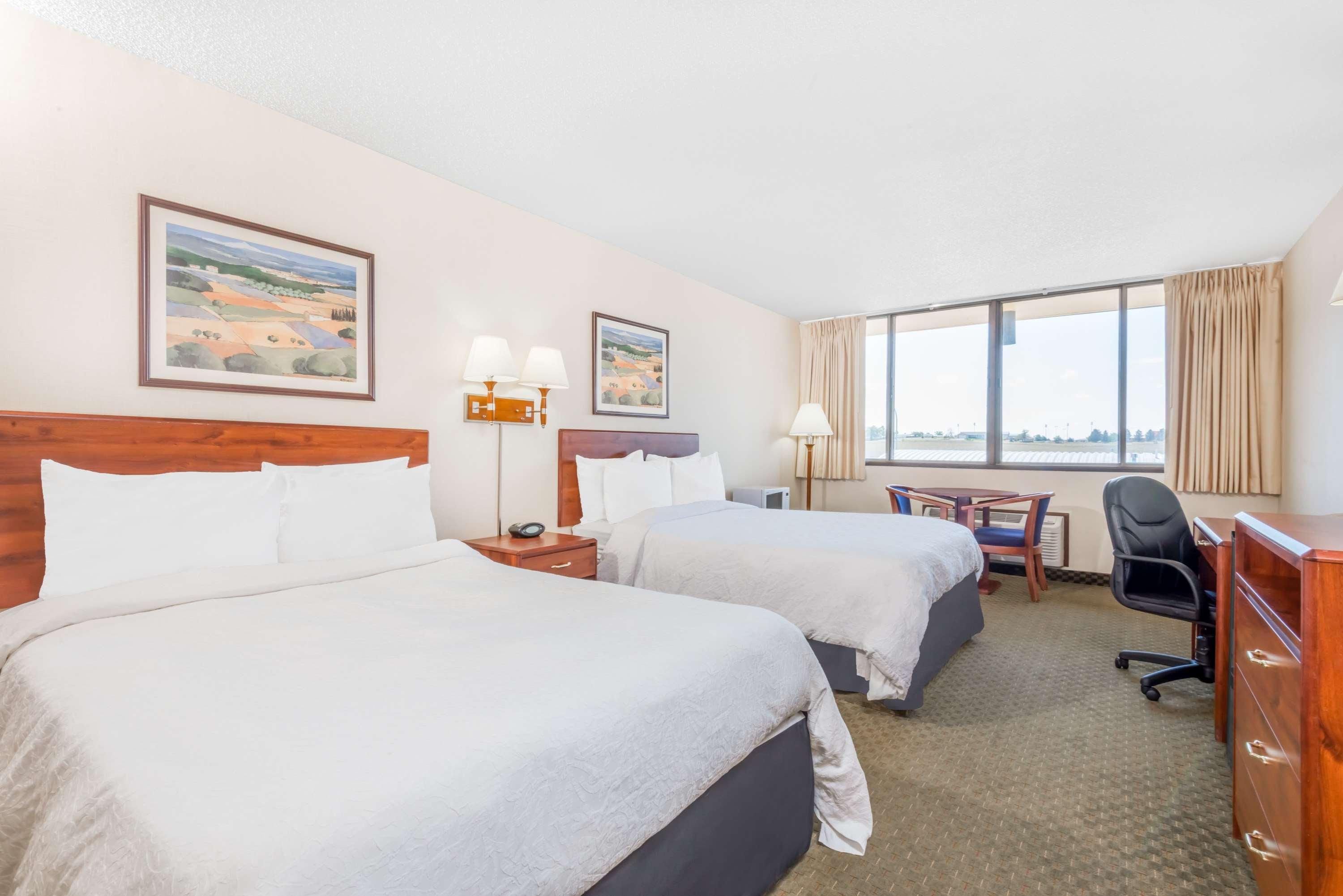 Howard Johnson By Wyndham Gillette Exterior foto
